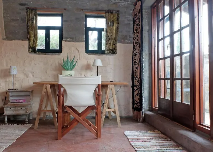 To The Garden Angairiá