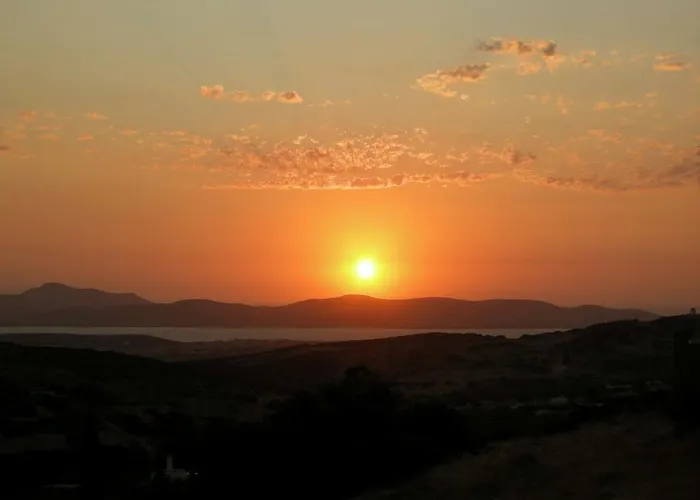 To The Garden Angairiá