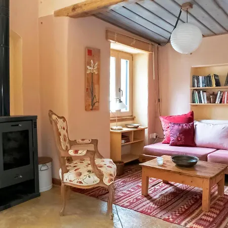 Country house To The Garden Angairia