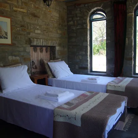 To The Garden Country house Aliki (Paros)