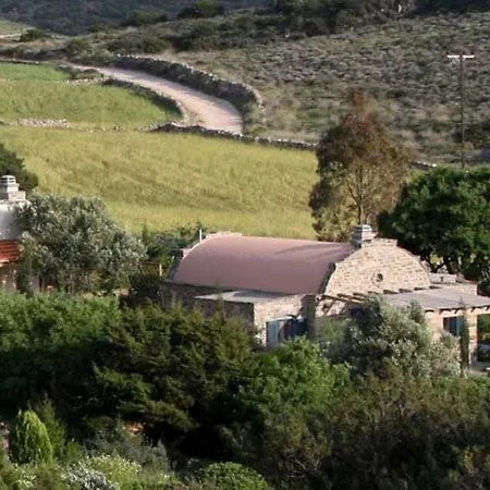 To The Garden Αγκαιριά